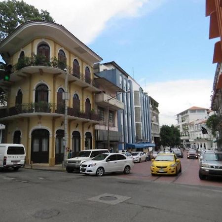 Hotel Pension Corona Panama City Exterior photo